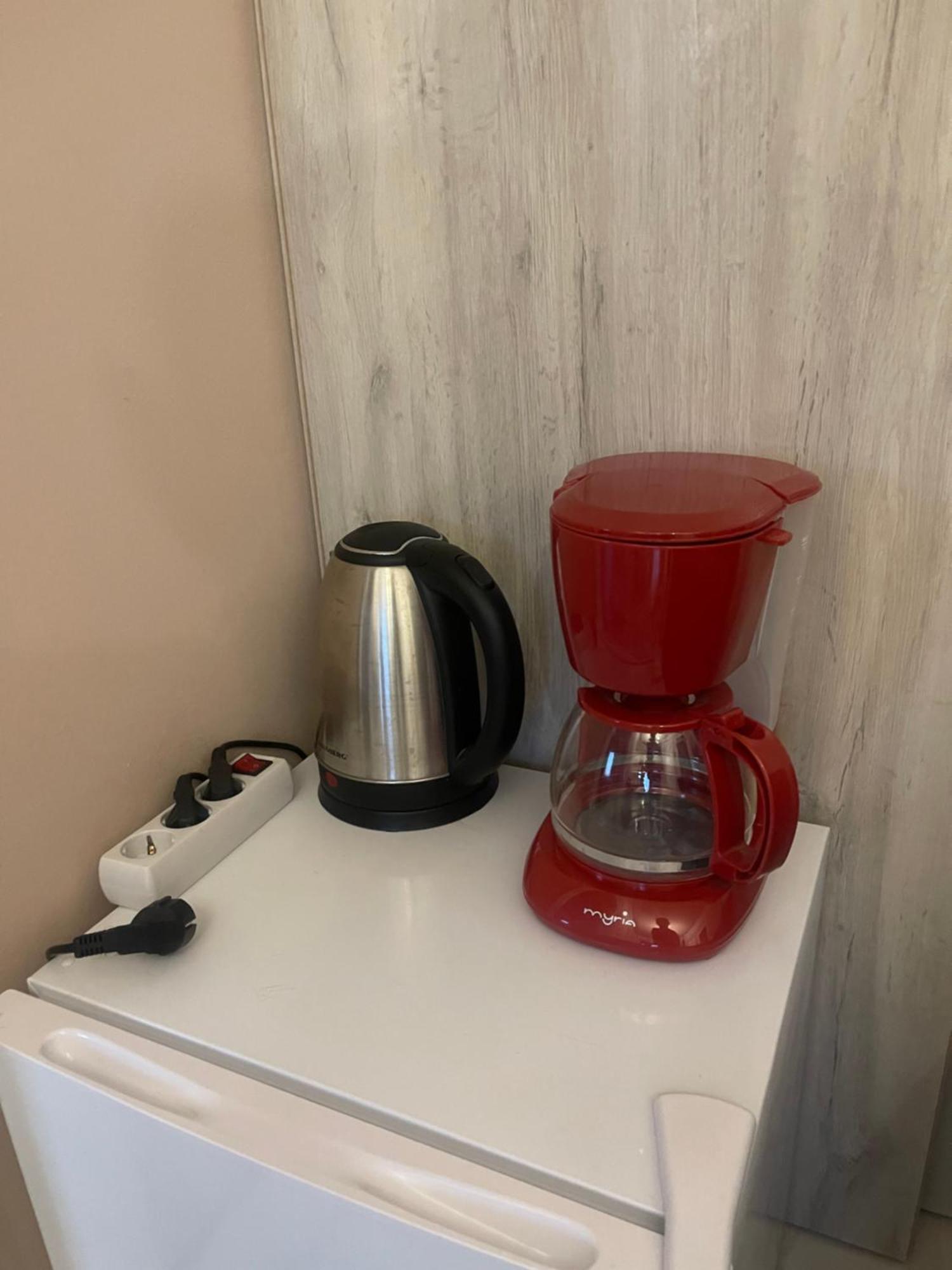 Room In A Private House - 5 Min From Therme And Airport Corbeanca Ngoại thất bức ảnh